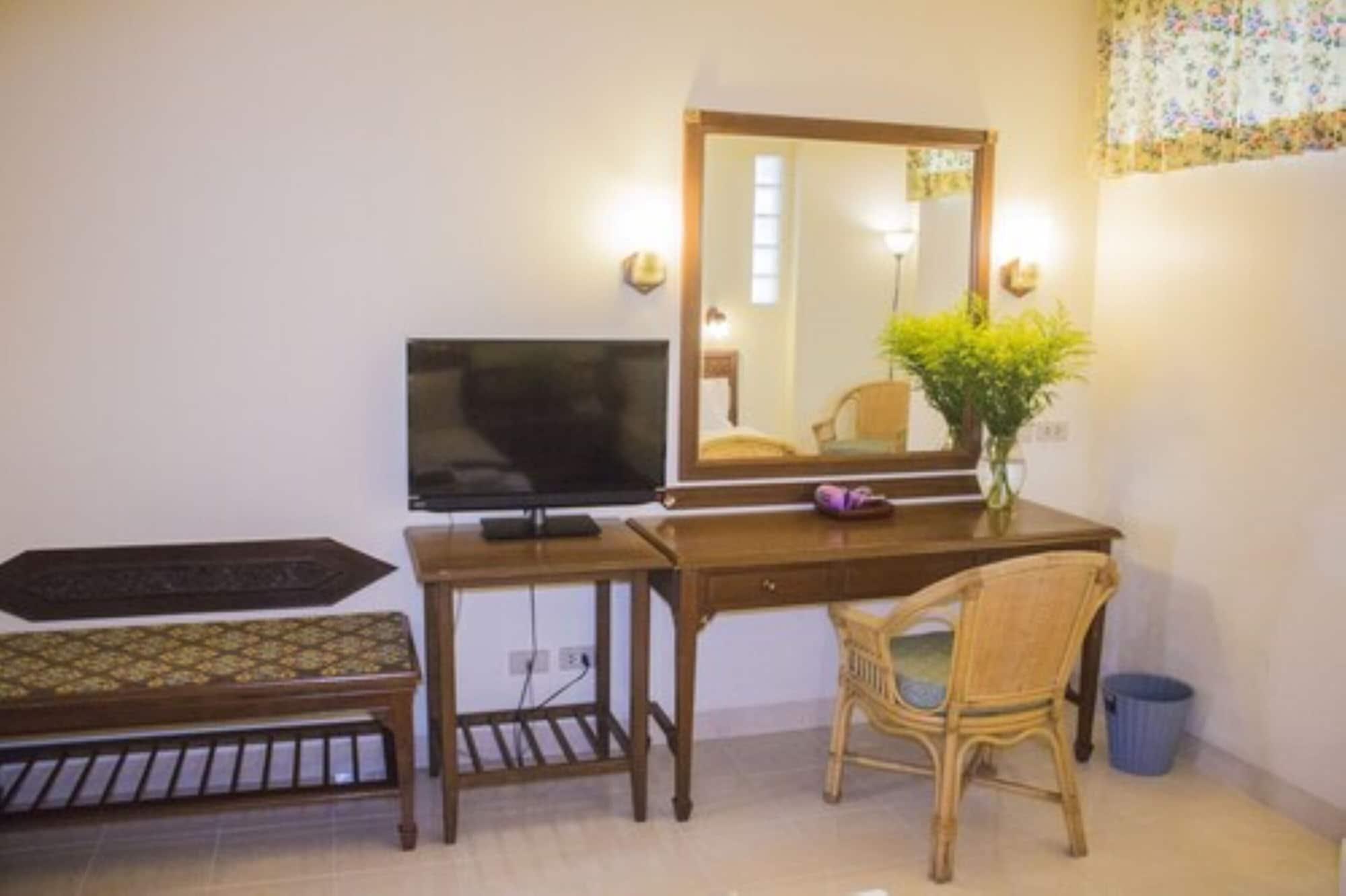 People Place Boutique In Town Hotel - Sha Extra Plus Chiang Mai Exterior foto